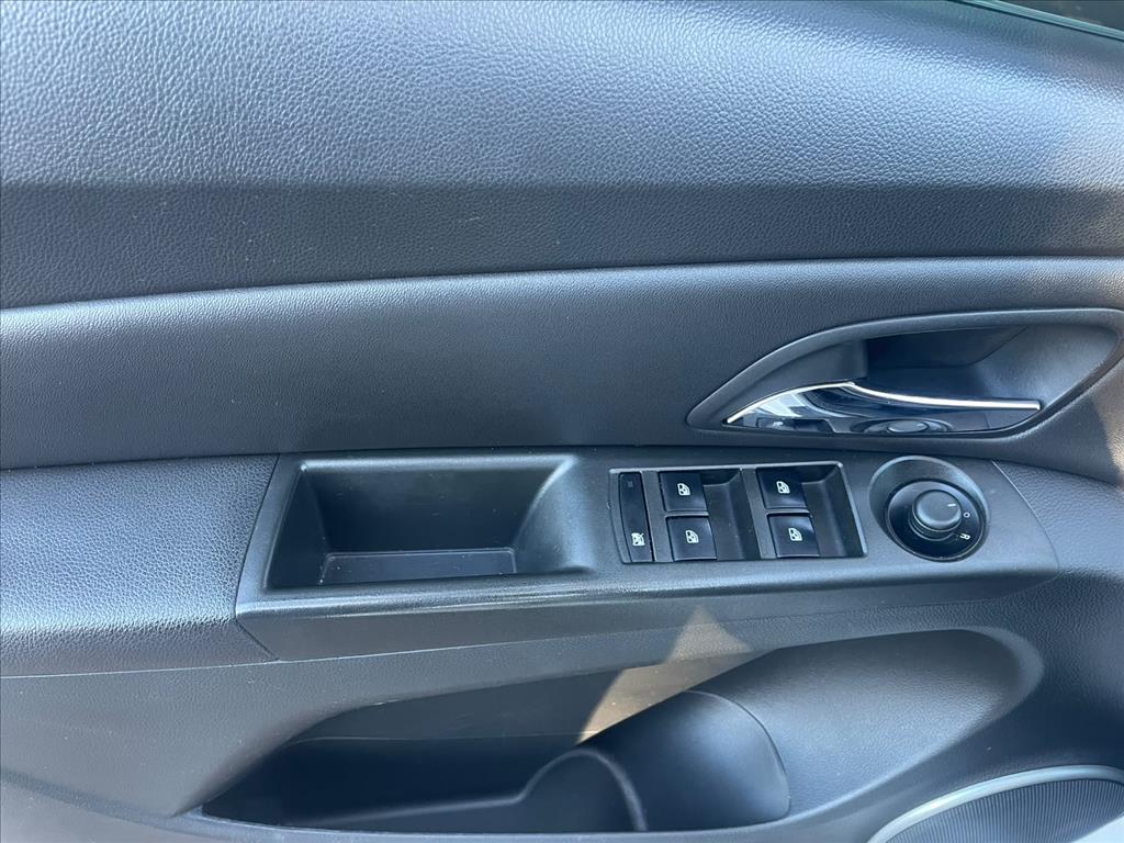 GM - Chevrolet-CRUZE-1.8 LT 16V FLEX 4P AUTOMÁTICO