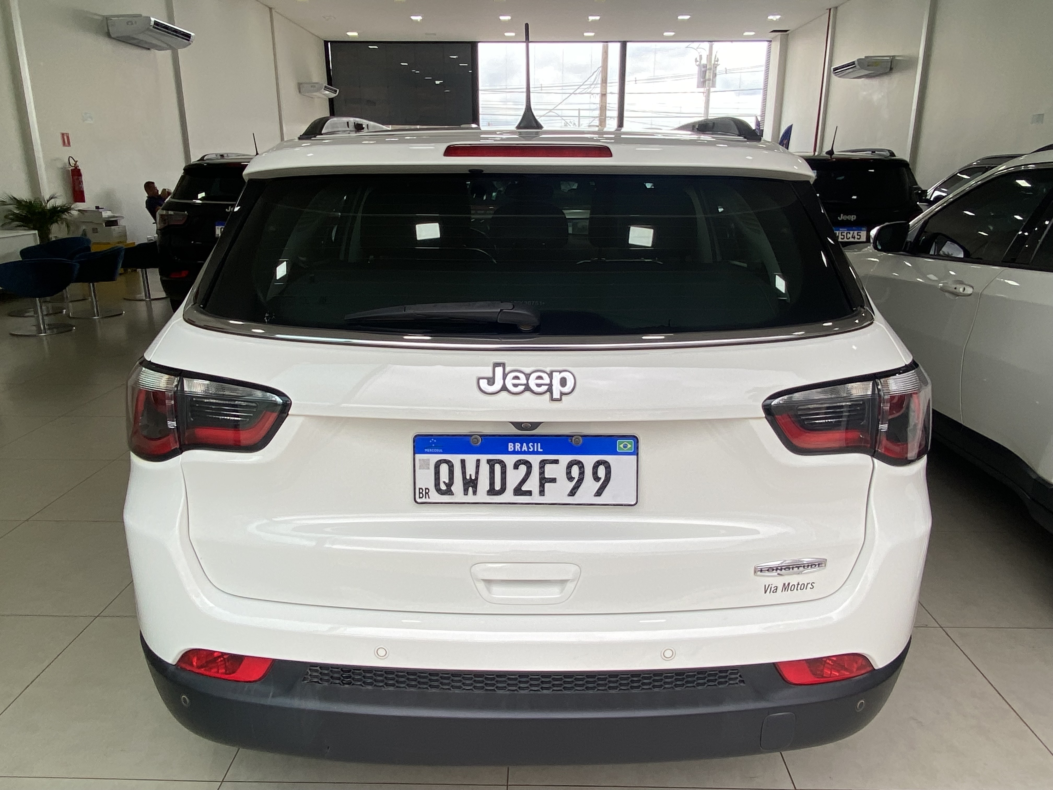 COMPASS 2.0 16V FLEX LONGITUDE AUTOMÁTICO5