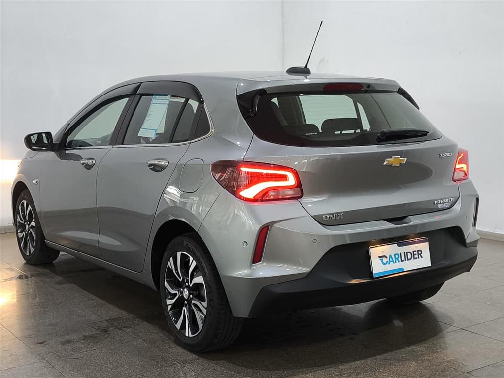 ONIX 1.0 TURBO FLEX PREMIER AUTOMÁTICO3