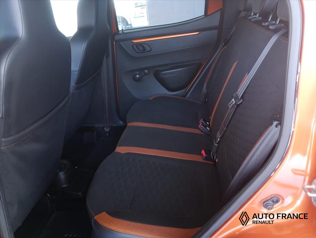 KWID 1.0 12V SCE FLEX OUTSIDER MANUAL