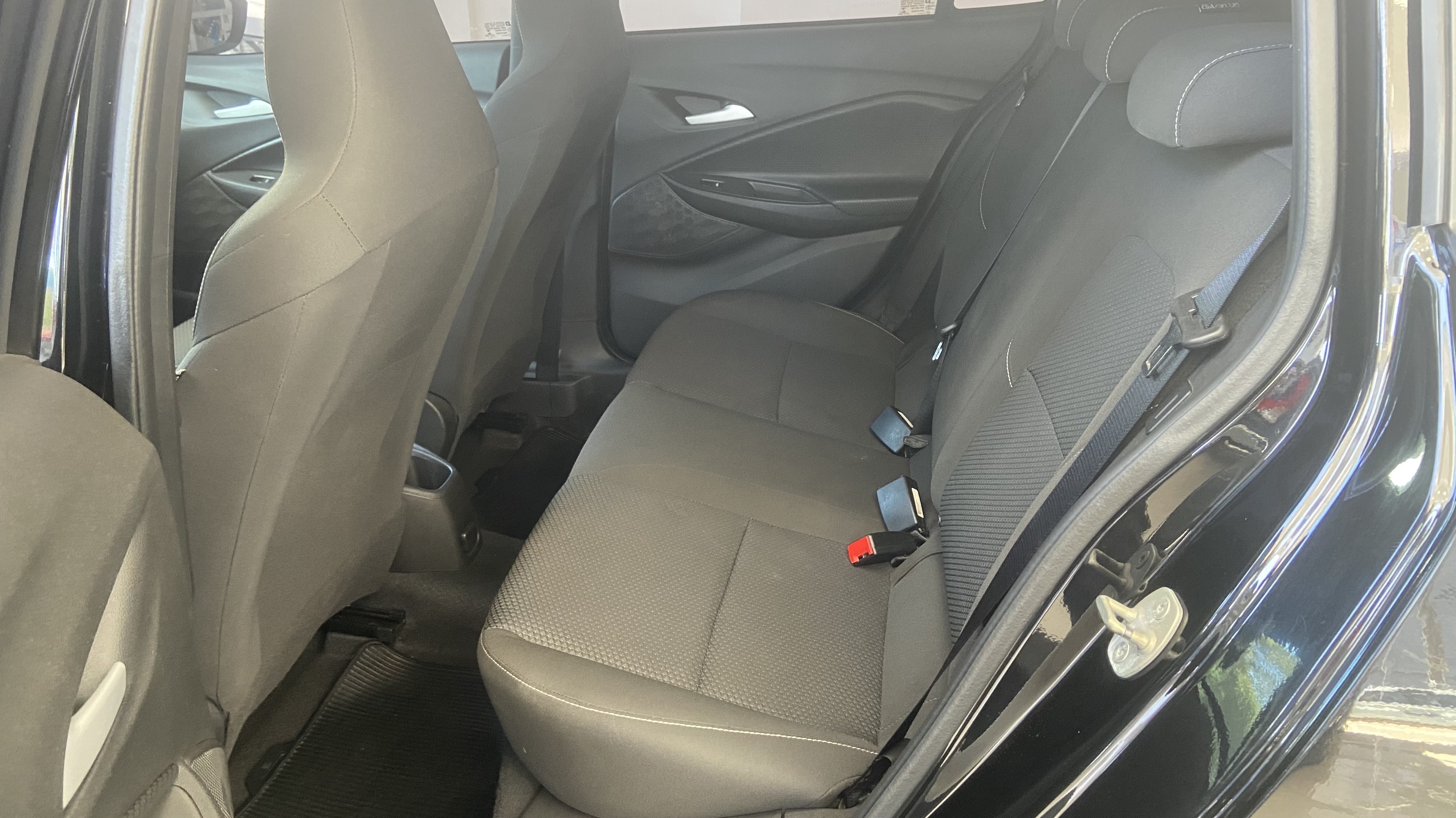 GM - Chevrolet-ONIX-1.0 FLEX LT MANUAL