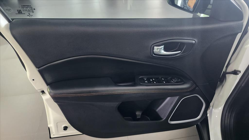 COMPASS 2.0 16V FLEX LIMITED AUTOMÁTICO11