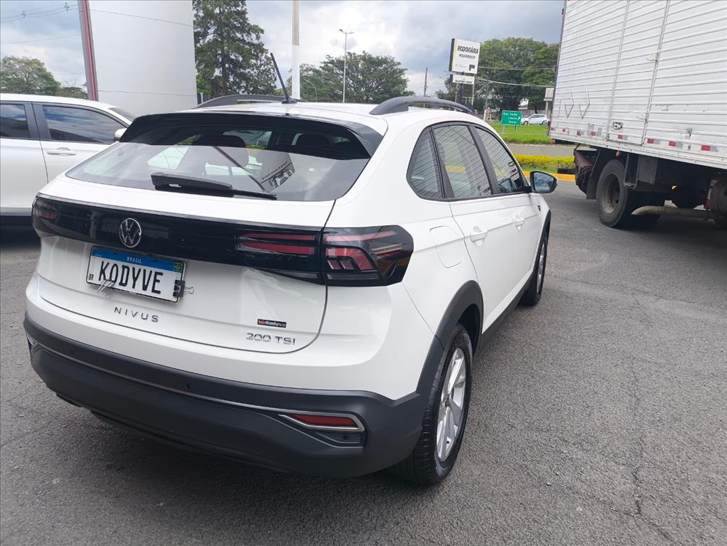 NIVUS 1.0 200 TSI TOTAL FLEX COMFORTLINE AUTOMÁTICO6