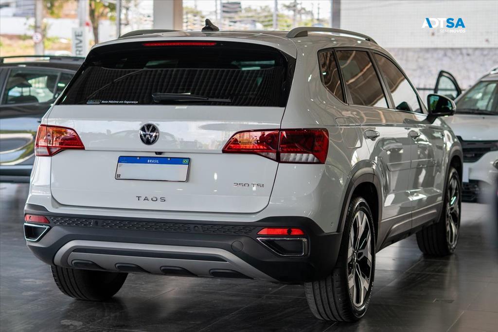 VOLKSWAGEN TAOS 1.4 250 TSI TOTAL FLEX HIGHLINE AUTOMÁTICO