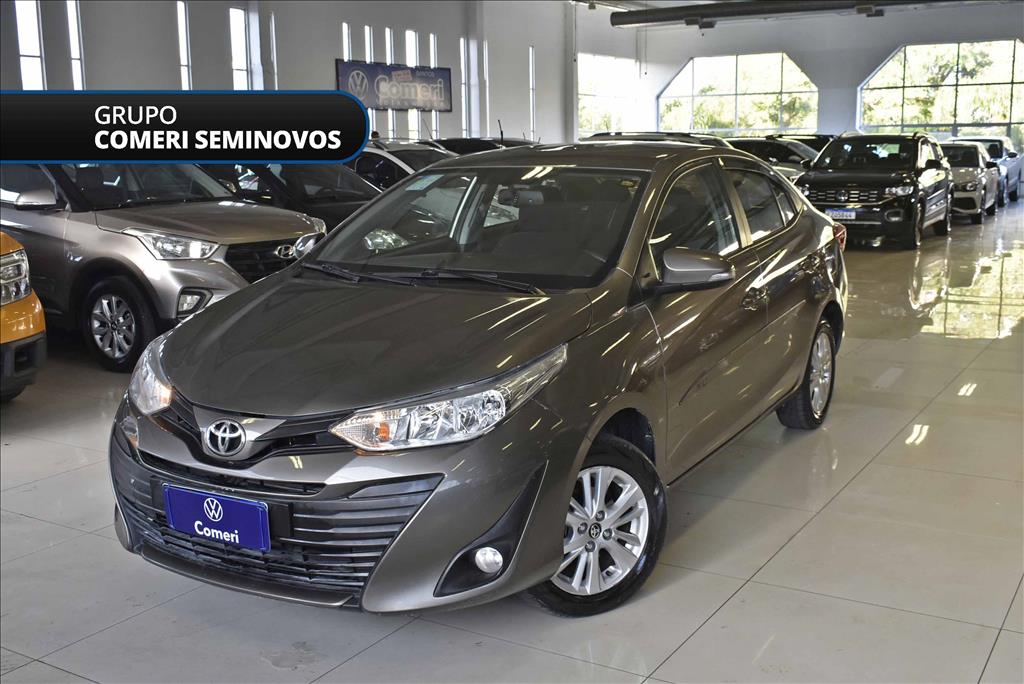 YARIS 1.5 16V FLEX SEDAN XL MANUAL
