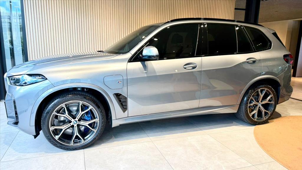 X5 3.0 I6 TURBO HÍBRIDO XDRIVE50E M SPORT AUTOMÁTICO2
