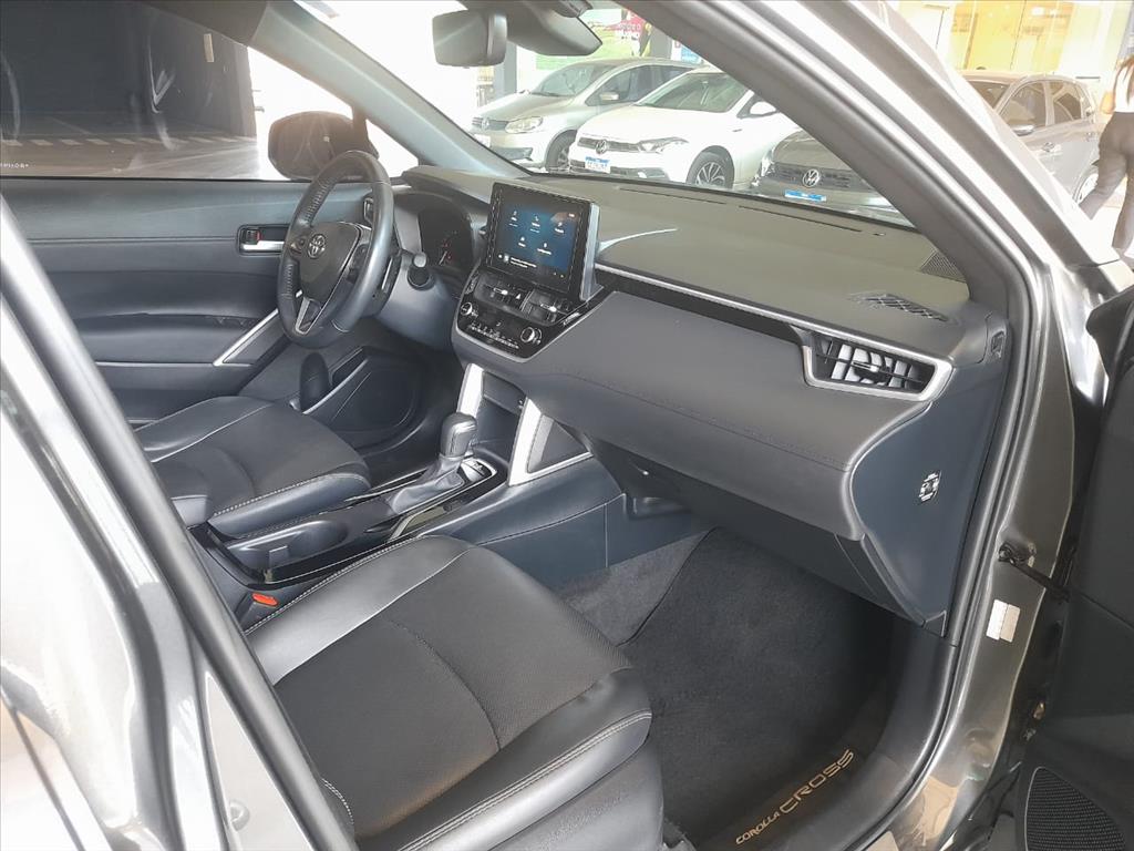 COROLLA CROSS 2.0 VVT-IE FLEX XRE DIRECT SHIFT