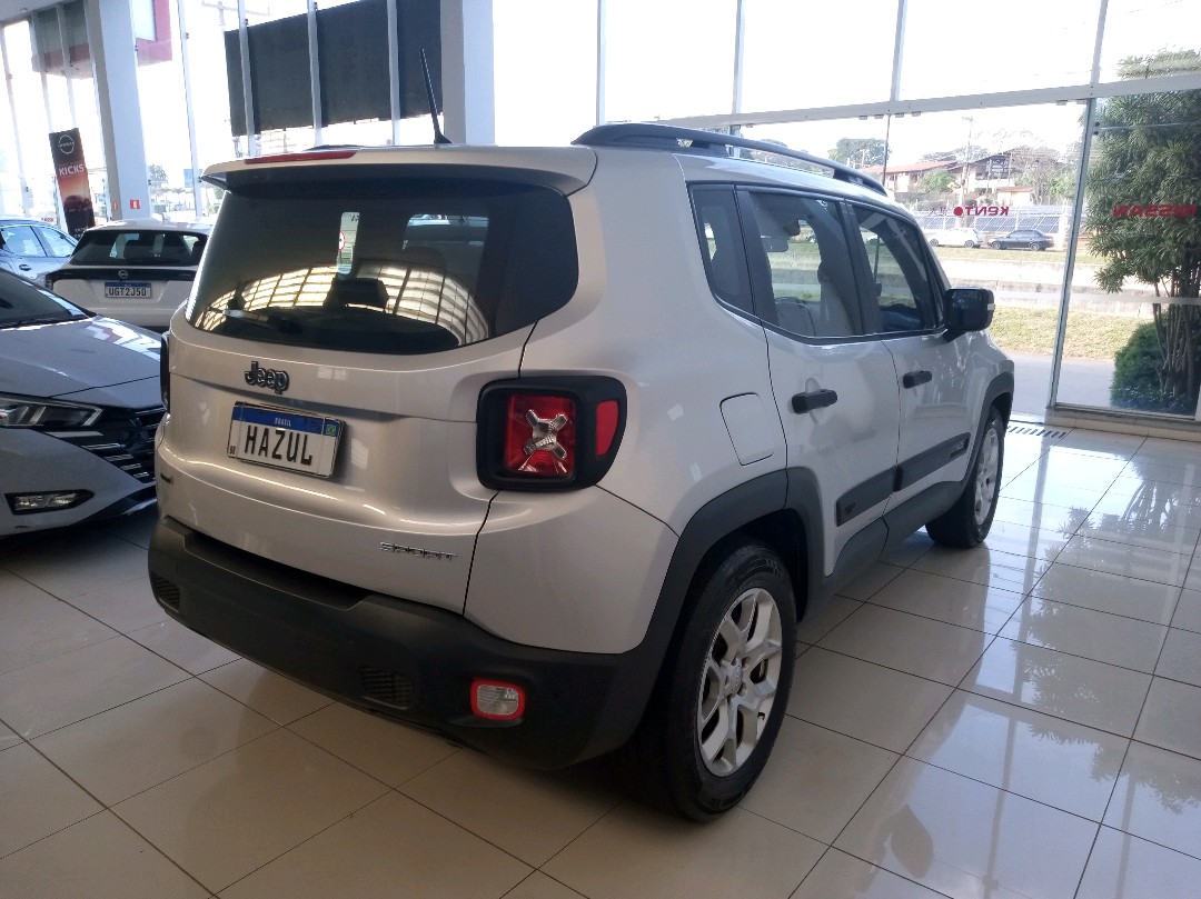 RENEGADE 1.8 16V FLEX SPORT 4P AUTOMÁTICO5