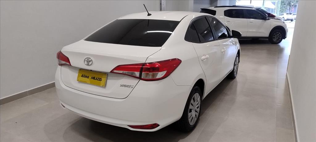 YARIS 1.5 16V FLEX SEDAN XL LIVE MULTIDRIVE3