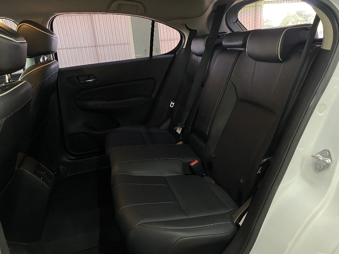 CITY 1.5 i-VTEC FLEX HATCH TOURING CVT8