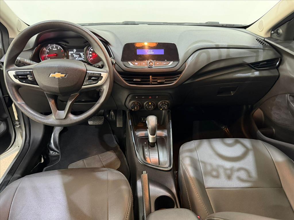 ONIX PLUS 1.0 TURBO FLEX AUTOMÁTICO3