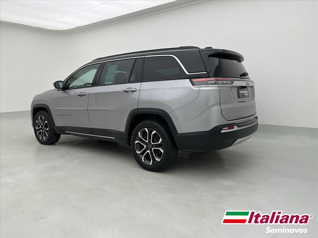 COMMANDER 1.3 T270 TURBO FLEX LIMITED AT62