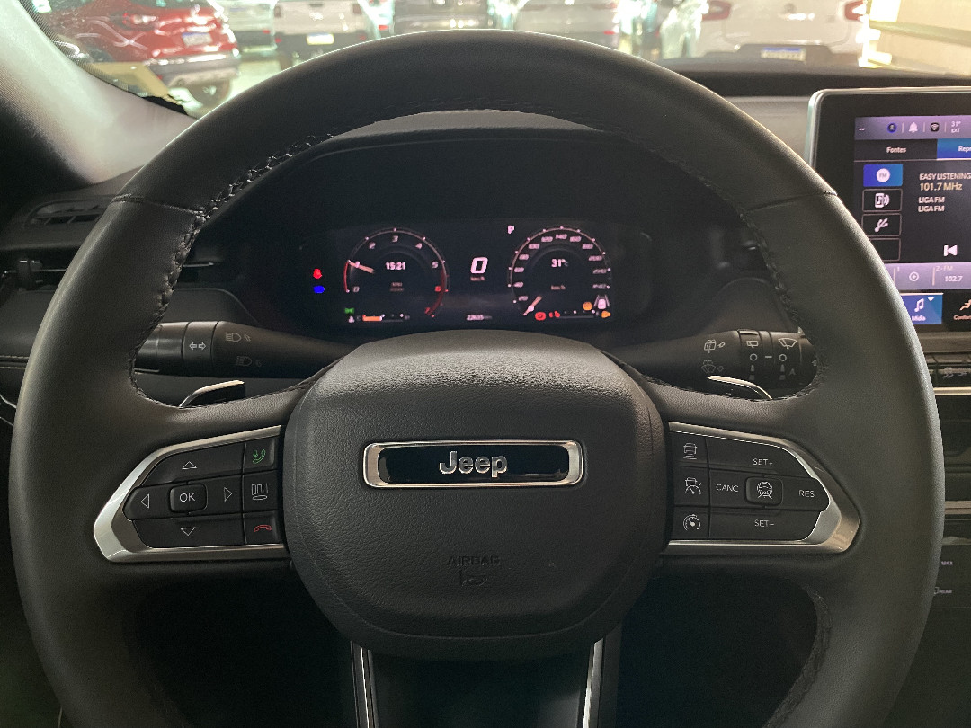 COMPASS 2.0 HURRICANE 4 TURBO GASOLINA BLACKHAWK AT95