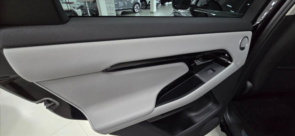 RANGE ROVER EVOQUE 2.0 P250 FLEX R-DYNAMIC HSE AWD AUTOMÁTICO16