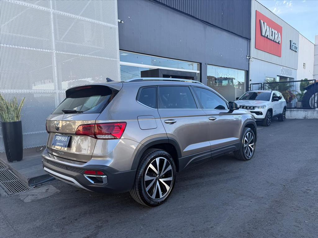 TAOS 1.4 250 TSI TOTAL FLEX HIGHLINE AUTOMÁTICO9