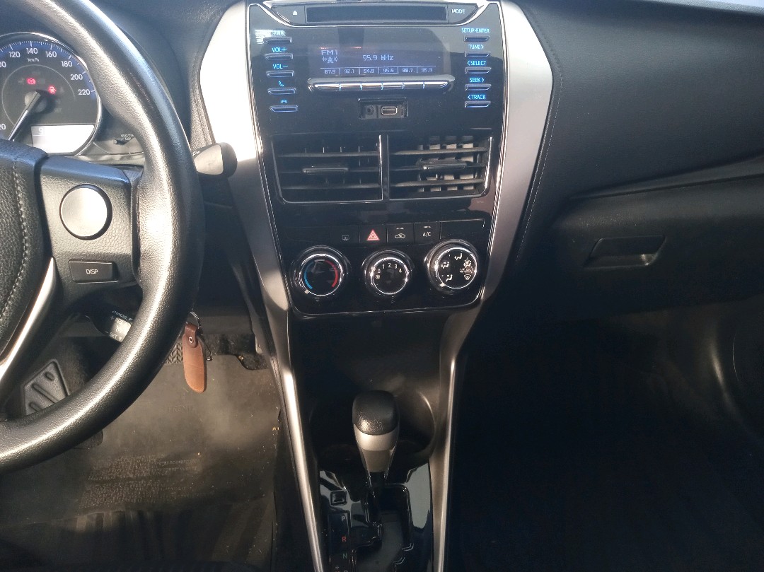 YARIS 1.5 16V FLEX SEDAN XL MULTIDRIVE9