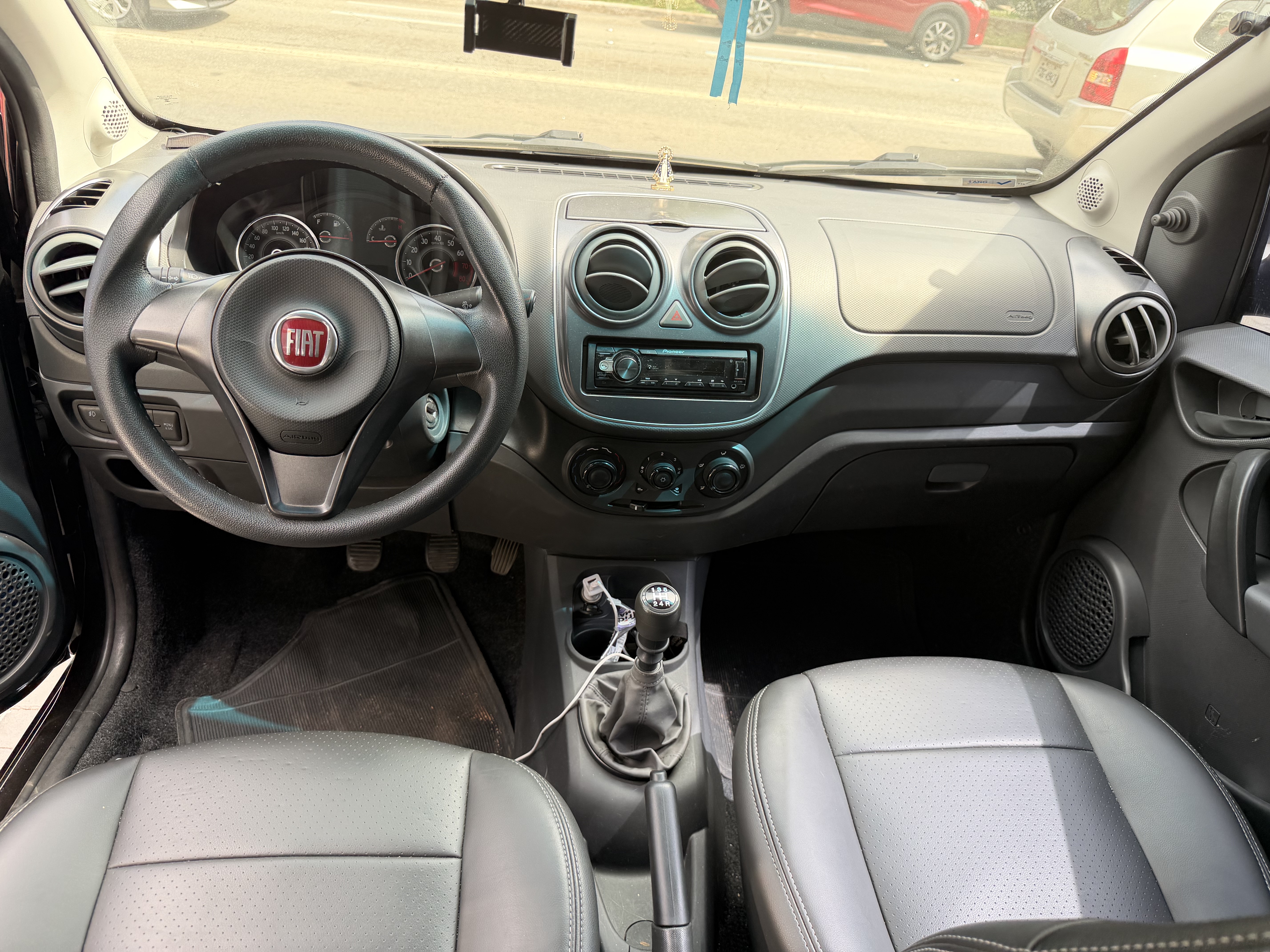 GRAND SIENA 1.4 MPI 8V FLEX 4P MANUAL11
