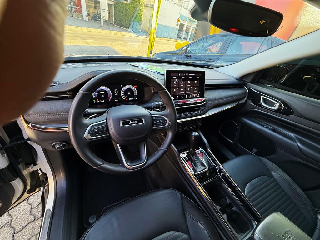 Jeep Commander - 1.3 T270 TURBO FLEX LIMITED AT6