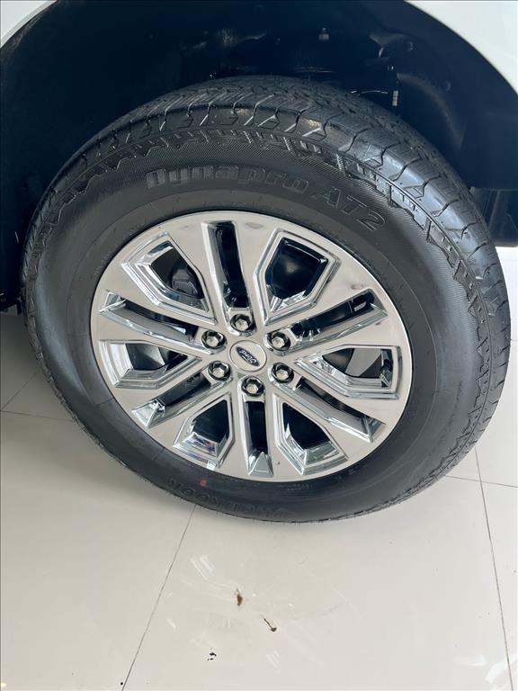 Ford-F-150-5.0 V8 GASOLINA CD LARIAT FX4 AUTOMÁTICO