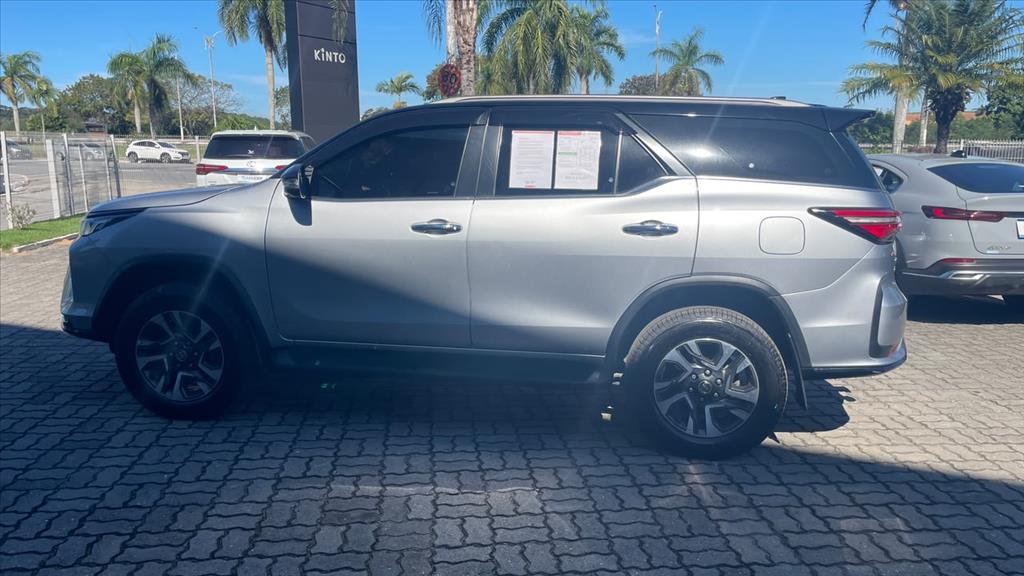 HILUX SW4 2.8 D-4D TURBO DIESEL DIAMOND 7L 4X4 AUTOMÁTICO9