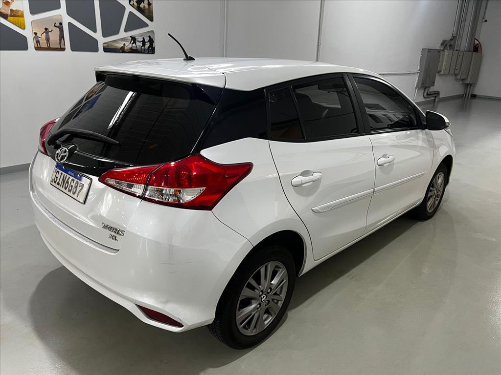 YARIS 1.5 16V FLEX XL PLUS CONNECT MULTIDRIVE5