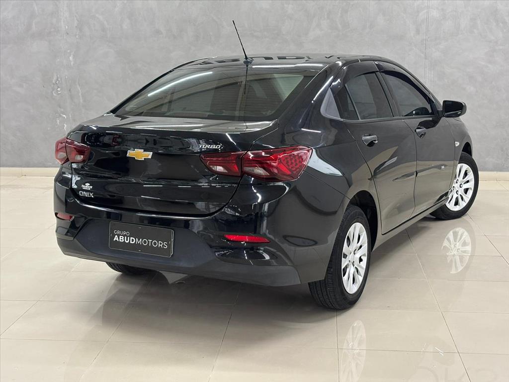 ONIX PLUS 1.0 TURBO FLEX AUTOMÁTICO2