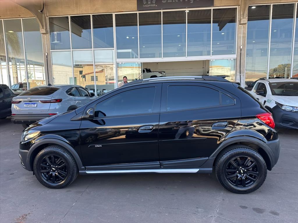 ONIX 1.4 MPFI ACTIV 8V FLEX 4P AUTOMÁTICO6