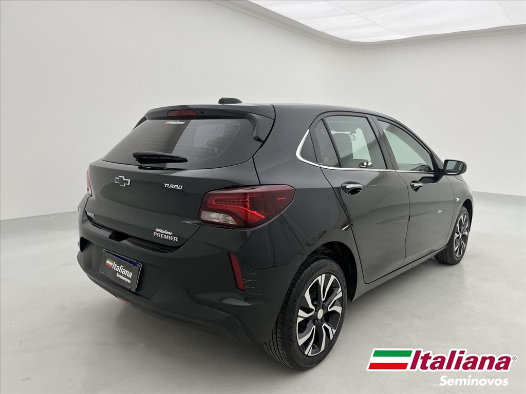 ONIX 1.0 TURBO FLEX PREMIER AUTOMÁTICO4
