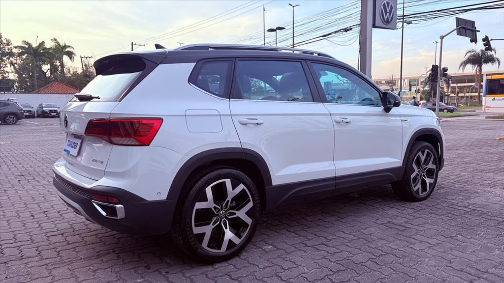 TAOS 1.4 250 TSI TOTAL FLEX HIGHLINE AUTOMÁTICO4