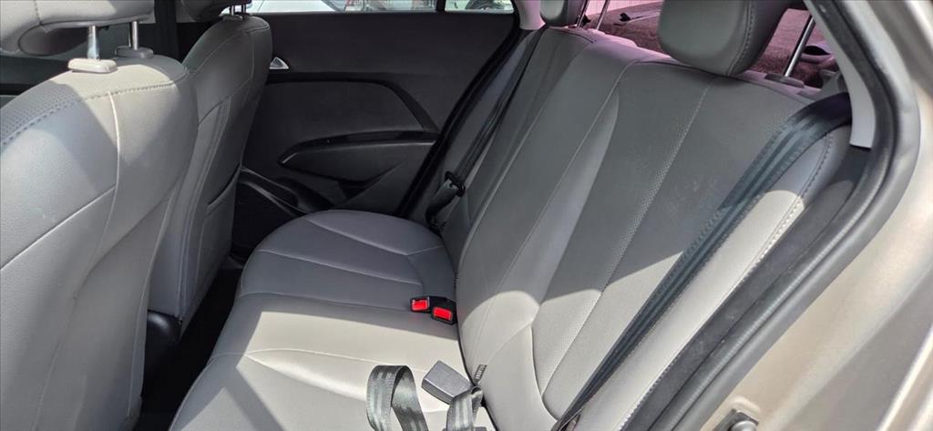 HB20S 1.6 PREMIUM 16V FLEX 4P AUTOMÁTICO10