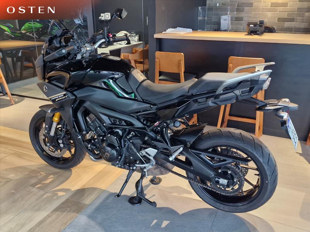 YAMAHA-MT-09-TRACER 900 GT