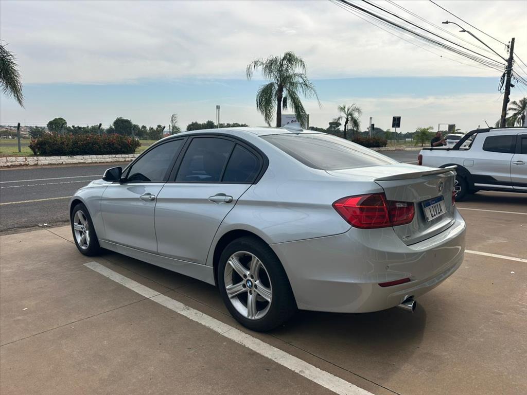 320i 2.0 16V TURBO ACTIVE FLEX 4P AUTOMÁTICO3