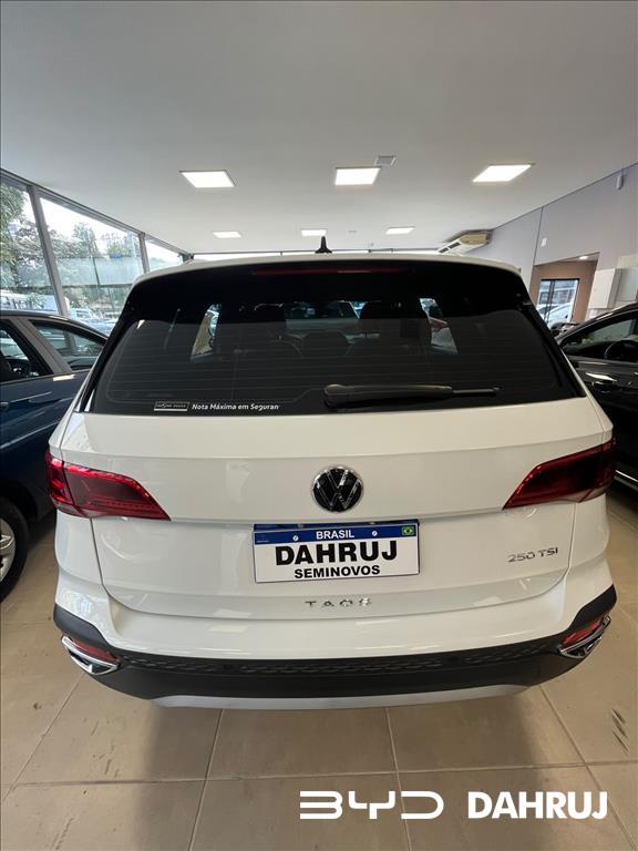 TAOS 1.4 250 TSI TOTAL FLEX HIGHLINE AUTOMÁTICO12