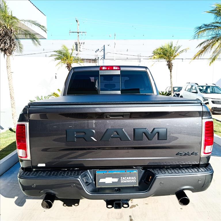 CLASSIC 5.7 V8 GASOLINA LARAMIE CD 4X4 AUTOMÁTICO3