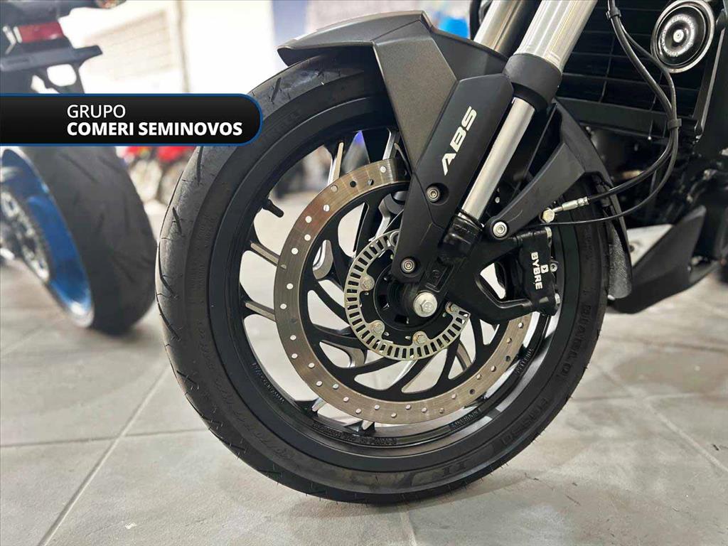 DOMINAR 400