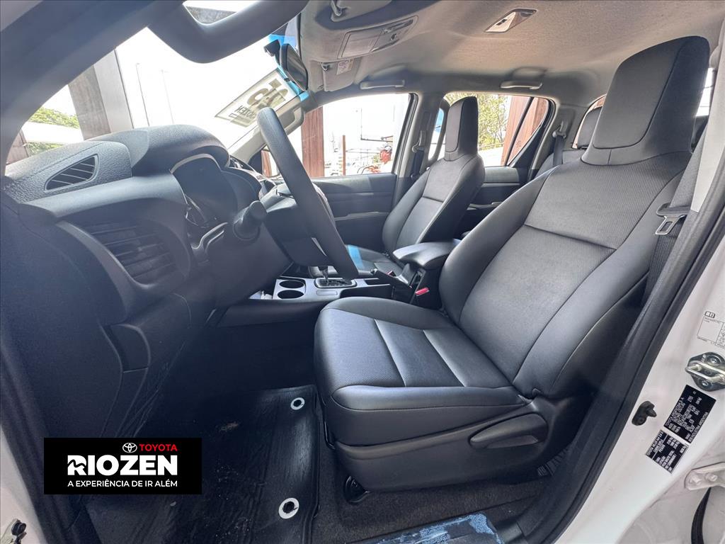 HILUX 2.8 D-4D TURBO DIESEL CD POWER PACK 4X4 AUTOMÁTICO7