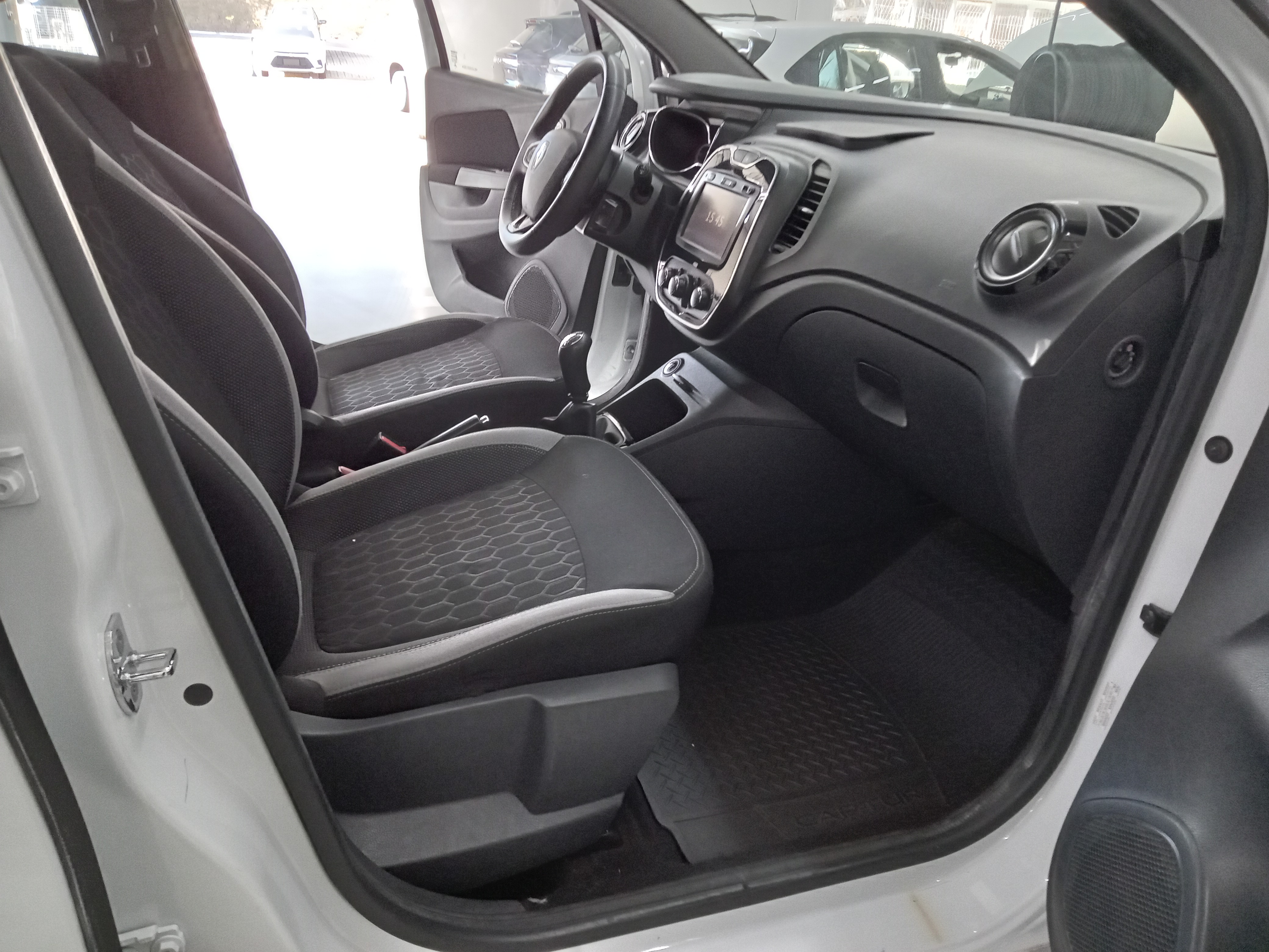 CAPTUR 1.6 16V SCE FLEX ZEN MANUAL8