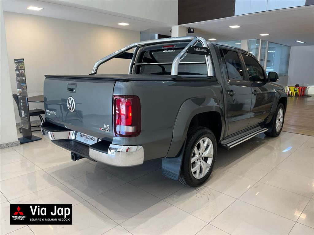 VW - Volkswagen-AMAROK-3.0 V6 TDI DIESEL HIGHLINE CD 4MOTION AUTOMÁTICO