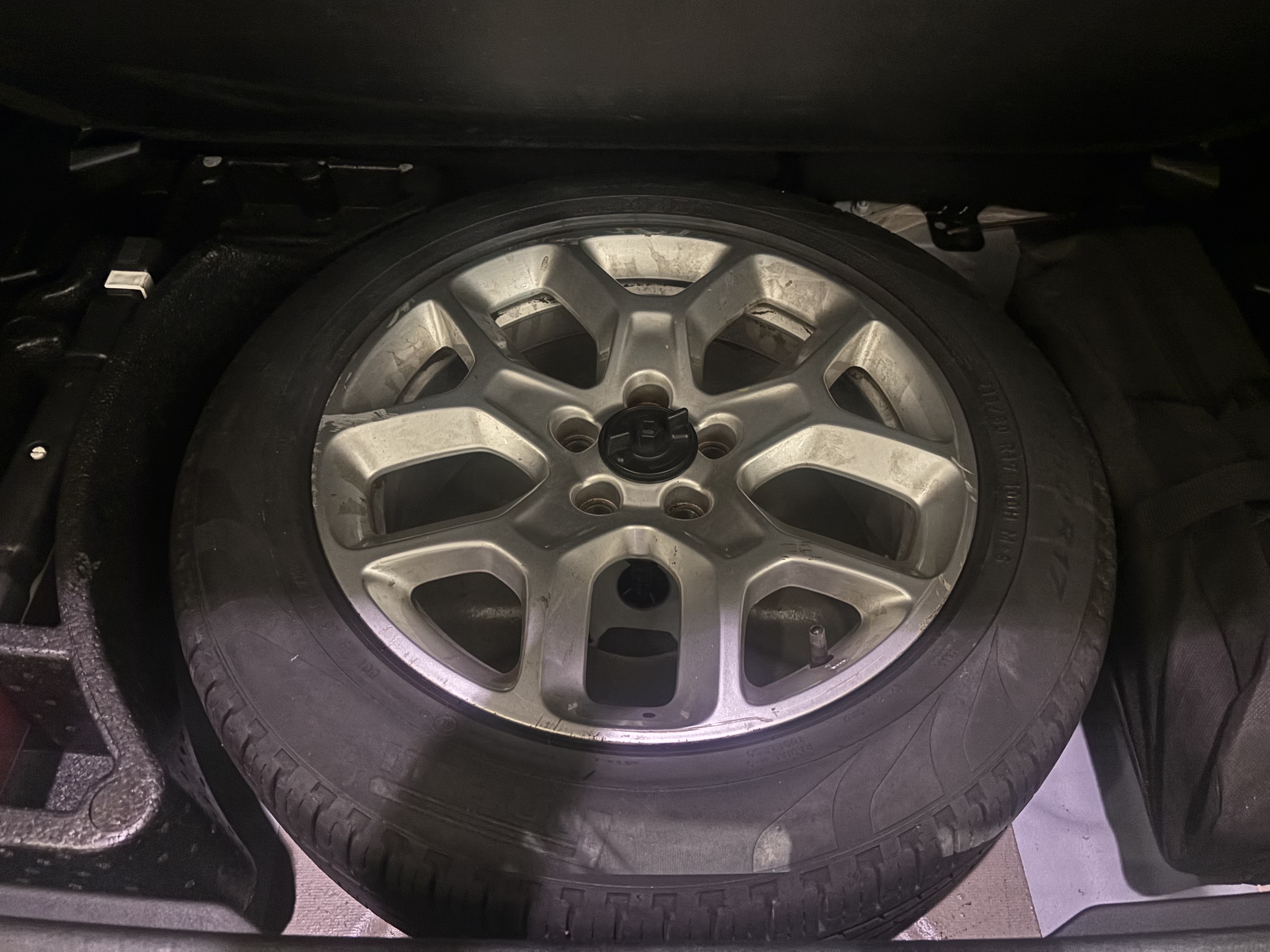 RENEGADE 1.8 16V FLEX LONGITUDE 4P AUTOMÁTICO7