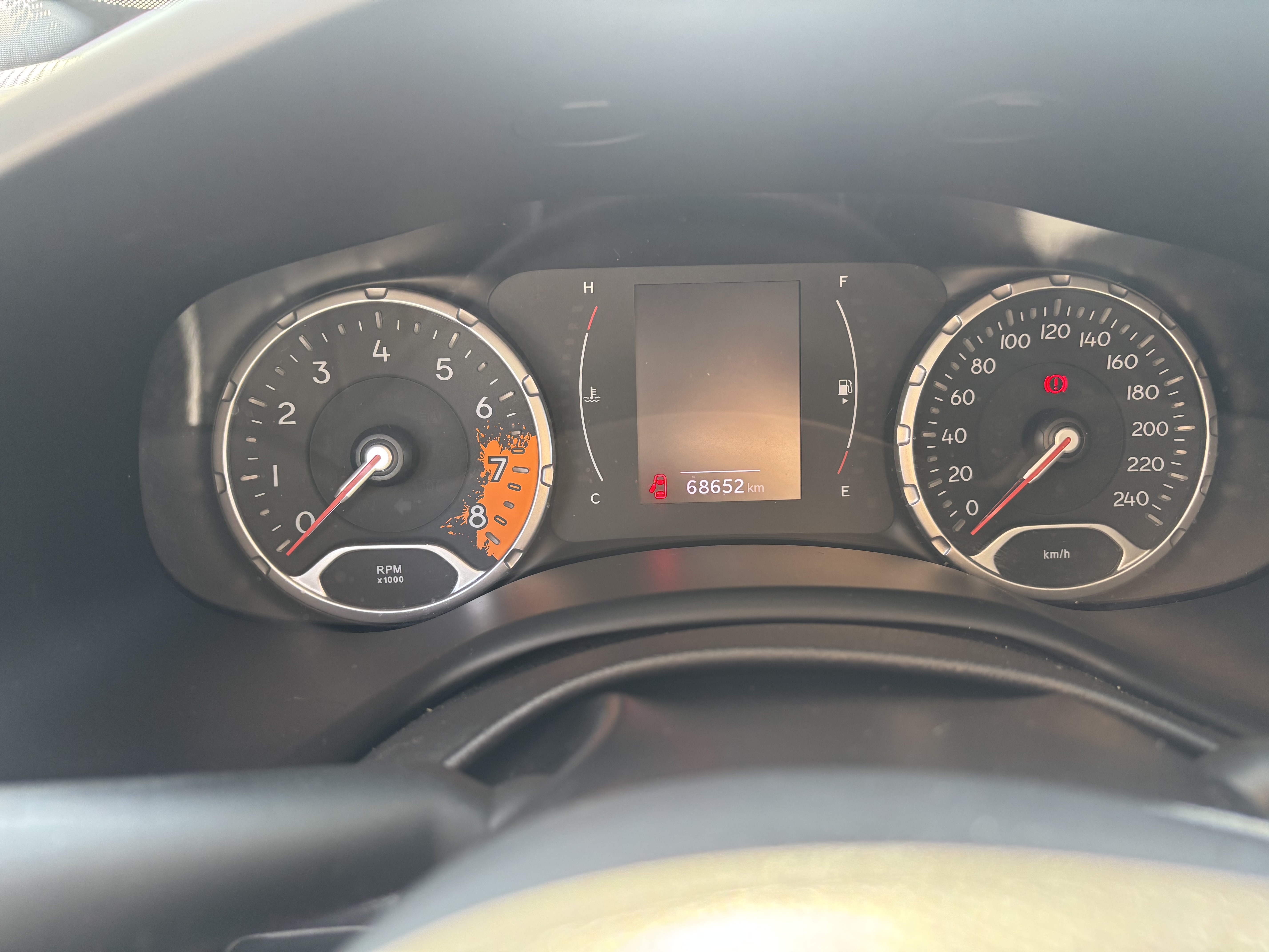 RENEGADE 1.8 16V FLEX LONGITUDE 4P AUTOMÁTICO7