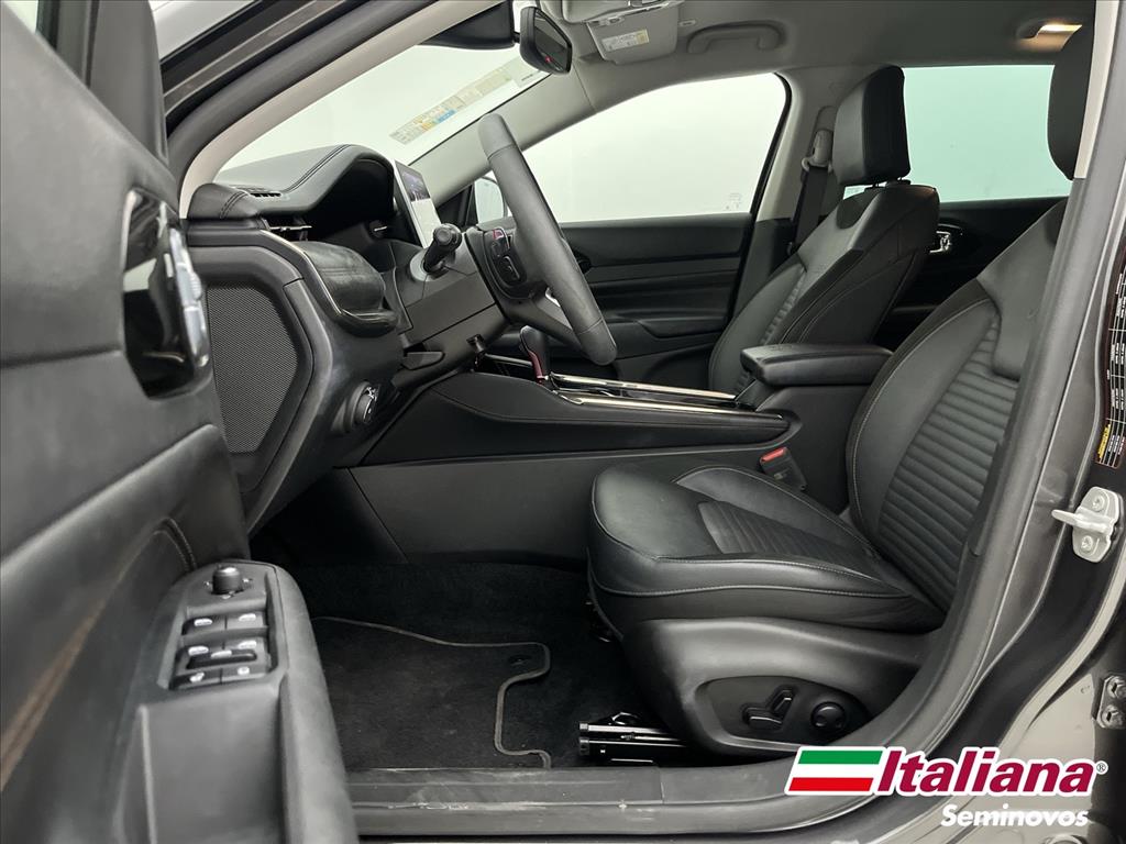 COMMANDER 1.3 T270 TURBO FLEX LIMITED AT612