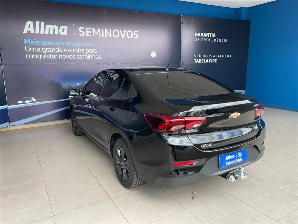 ONIX PLUS 1.0 TURBO FLEX AUTOMÁTICO5