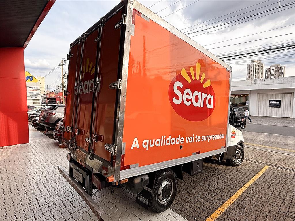 Iveco Daily - 3.0 TURBO DIESEL 35-150 CHASSI CS MANUAL