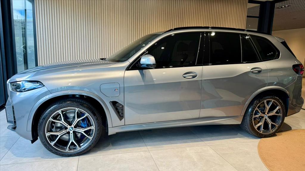 X5 3.0 I6 TURBO HÍBRIDO XDRIVE50E M SPORT AUTOMÁTICO3