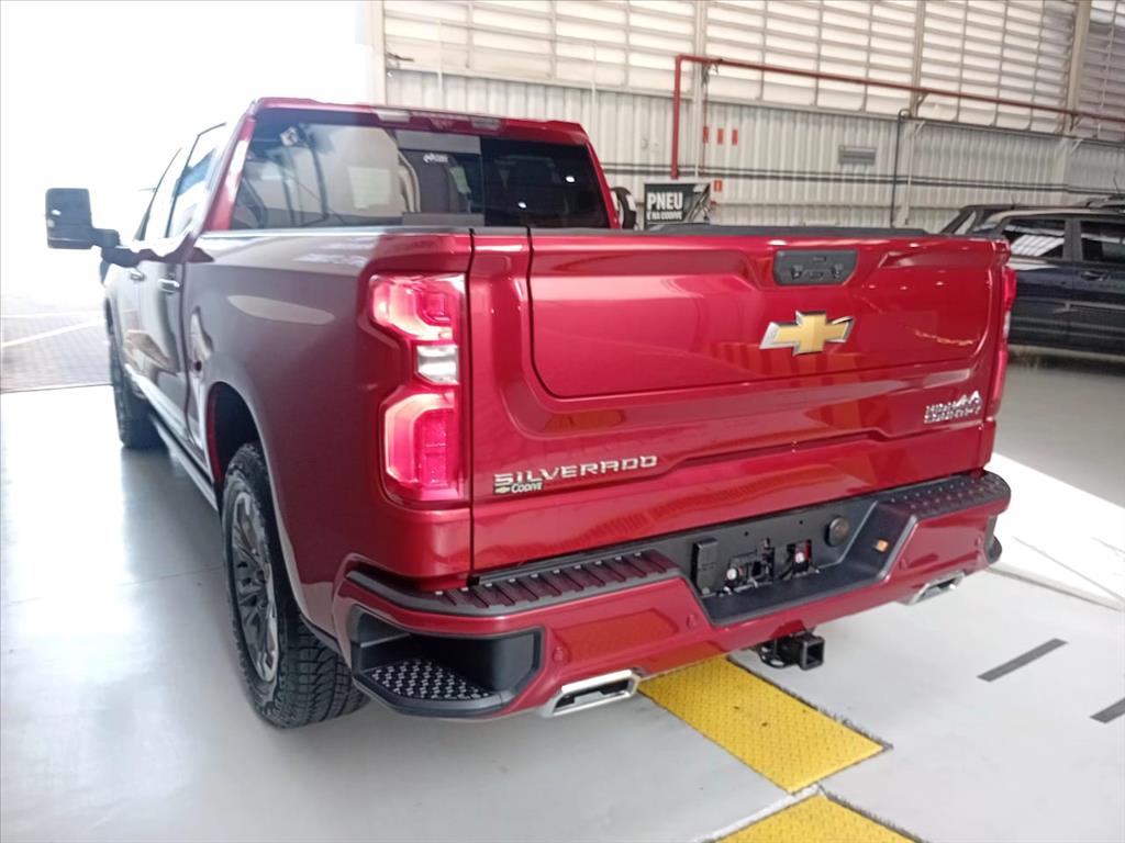 SILVERADO 5.3 V8 GASOLINA 1500 HIGH COUNTRY 4X4 AUTOMÁTICO