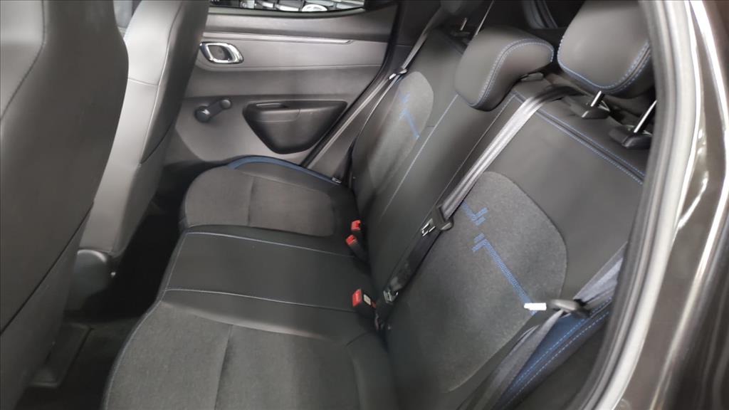 Renault-KWID-1.0 12V SCE FLEX INTENSE MANUAL