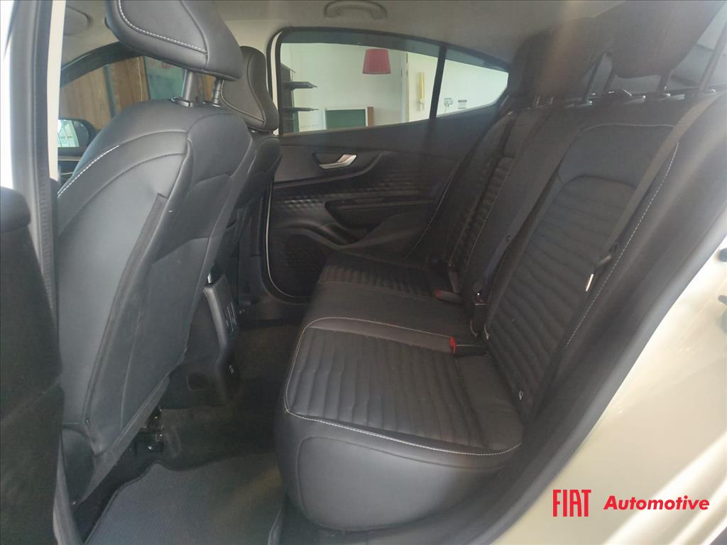 FASTBACK 1.0 TURBO 200 HYBRID AUDACE CVT10