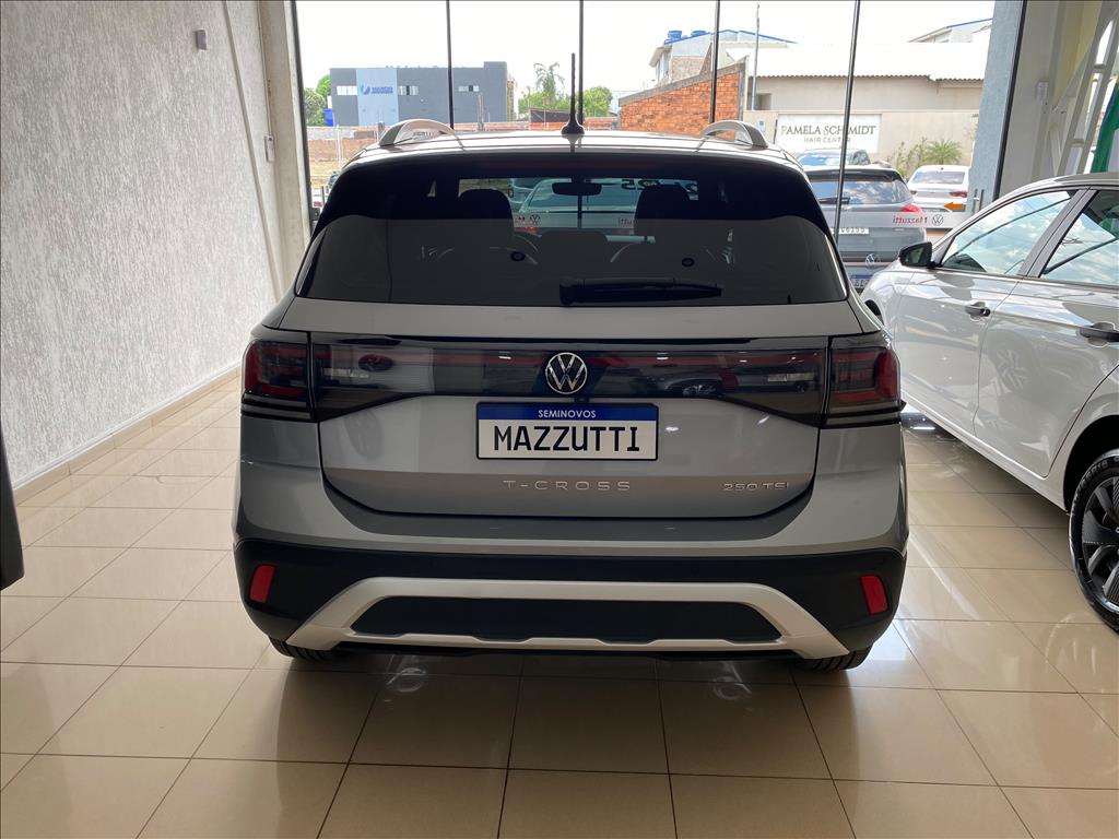 T-CROSS 1.4 250 TSI TOTAL FLEX HIGHLINE AUTOMÁTICO3