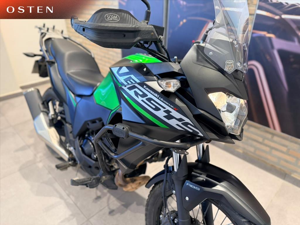KAWASAKI-VERSYS-X-300