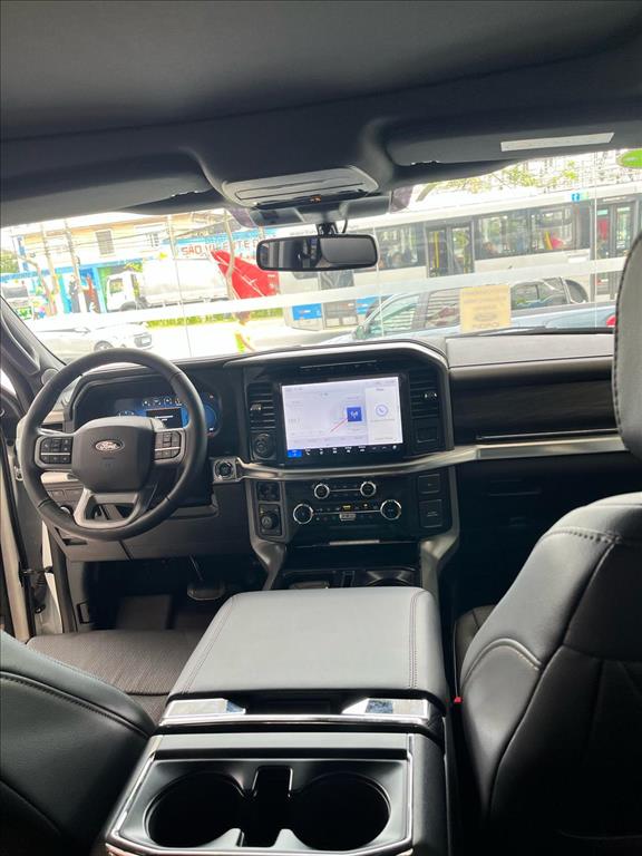 Ford-F-150-5.0 V8 GASOLINA CD LARIAT FX4 AUTOMÁTICO